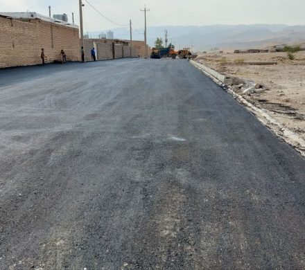 نهضت آسفالت و خداحافظی با کوچه‌های خاکی در شهر قره‌بلاغ – خیابان آرامستان بهشت زهرا محله‌ی بیگ‌اینالو