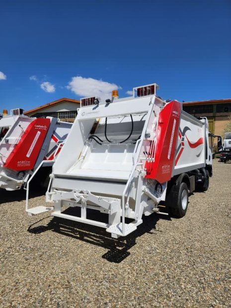 تجهیز و نوسازی ماشین‌آلات خدماتی شهرداری قره‌بلاغ