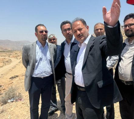 بازدید مدیرکل راه و شهرسازی فارس به همراه نماینده‌ی محترم شهرستان فسا از گردنه‌ی داراکویه