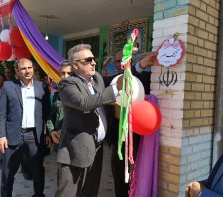 نواختن زنگ مهر و ایثار در مدارس شهر قره‌بلاغ